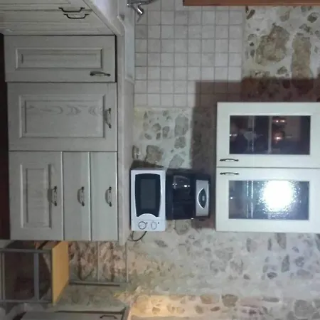 Apartment Stone Retreat In Old Town *