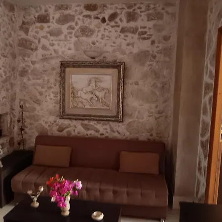 Stone Retreat In Old Town