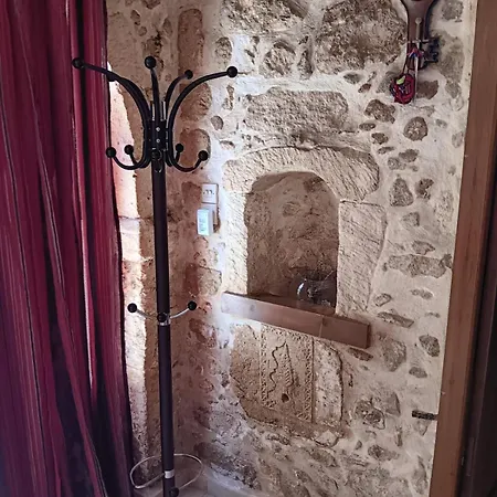 Stone Retreat In Old Town
